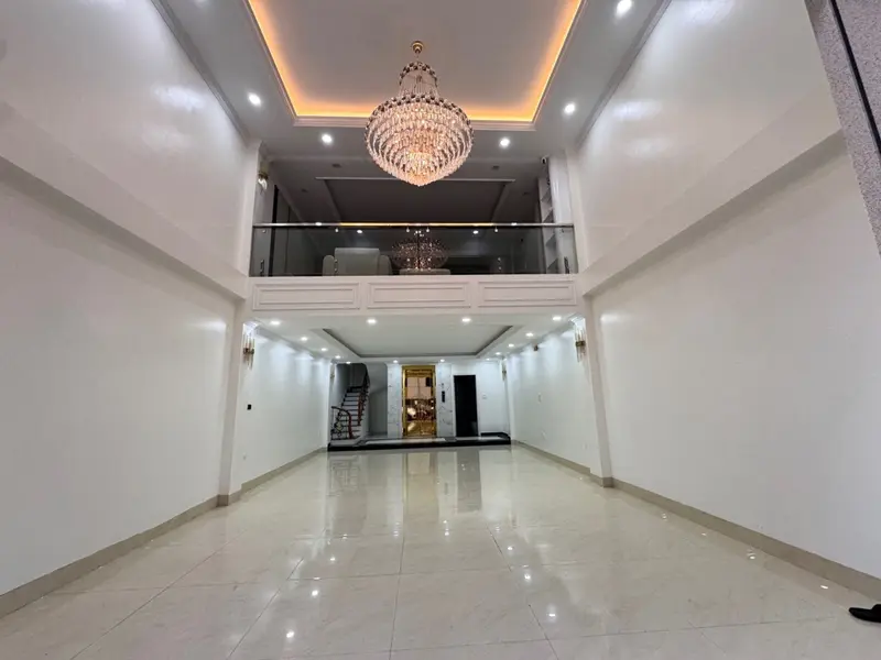 Nhà 7 tầng thiết kế hiện đại, vị trí đắc địa tại Tam Trinh... Bán nhà riêng tại Yên Sở, Hà Nội 01