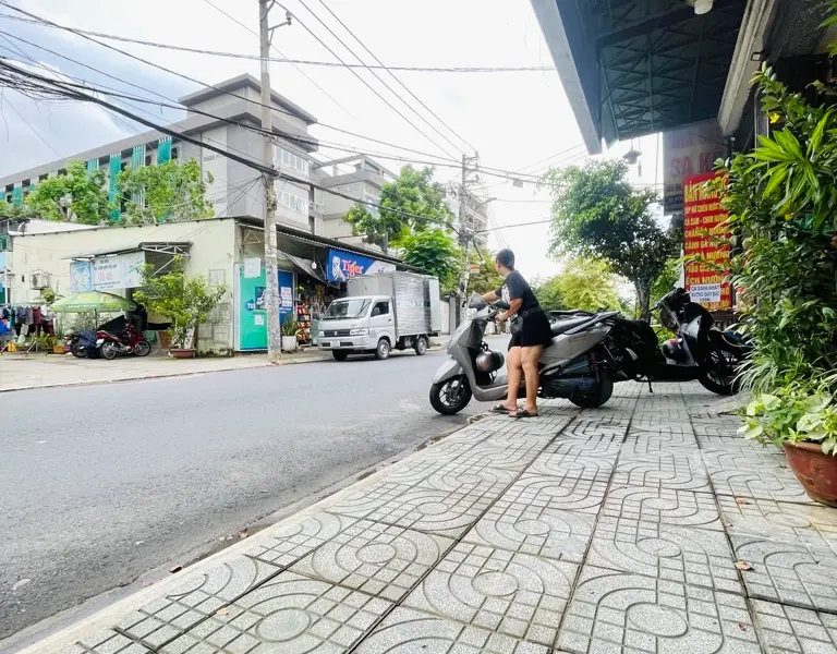 Bán nhà mặt phố 5 tầng mặt tiền 11m tại phường Đông Hưng Thuận quận 12... Bán nhà mặt phố tại Đông Hưng Thuận, Hồ Chí Minh 01
