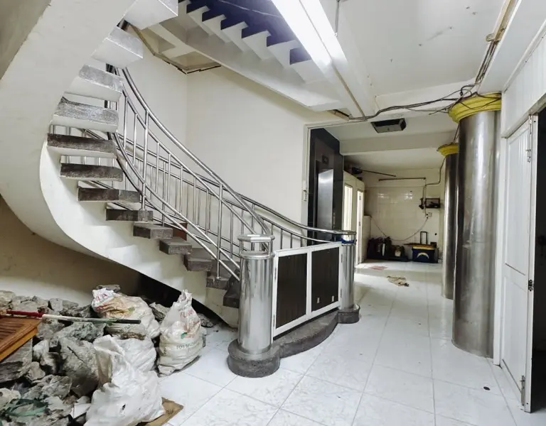 Bán nhà mặt phố 7 tầng phường 4 quận 5 diện tích 162m2 pháp lý rõ ràng... Bán nhà mặt phố tại An Đông, Hồ Chí Minh 01