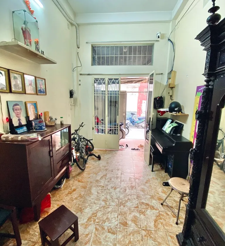Nhà 5 Tầng Sang Trọng, Hẻm Ô Tô Cách Mặt Tiền Quận 3 Chỉ 10 Tỷ... Bán nhà riêng tại Nhiêu Lộc, Hồ Chí Minh 01
