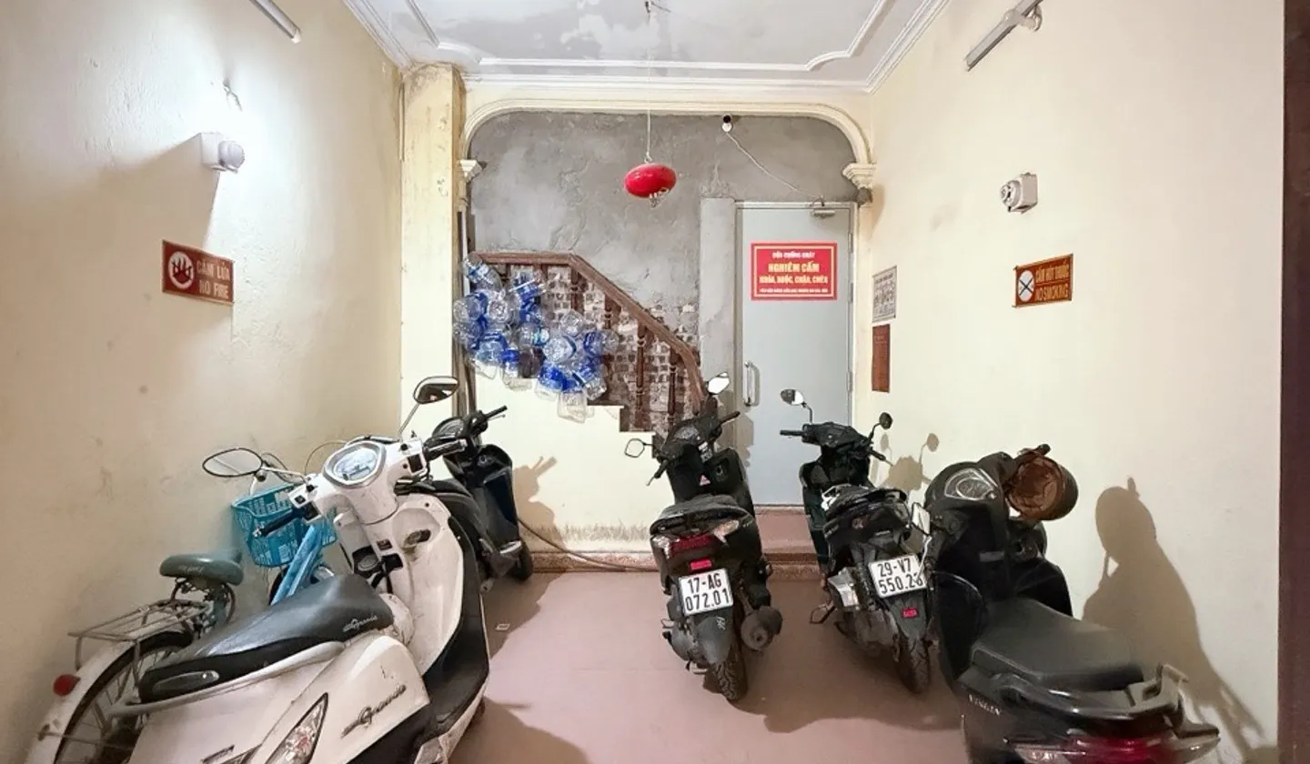 Nhà 5 Tầng 8 Phòng Ngủ Cho Thuê Gần Hồ Tây Tây Hồ... Bán nhà riêng tại Tây Hồ, Hà Nội 01