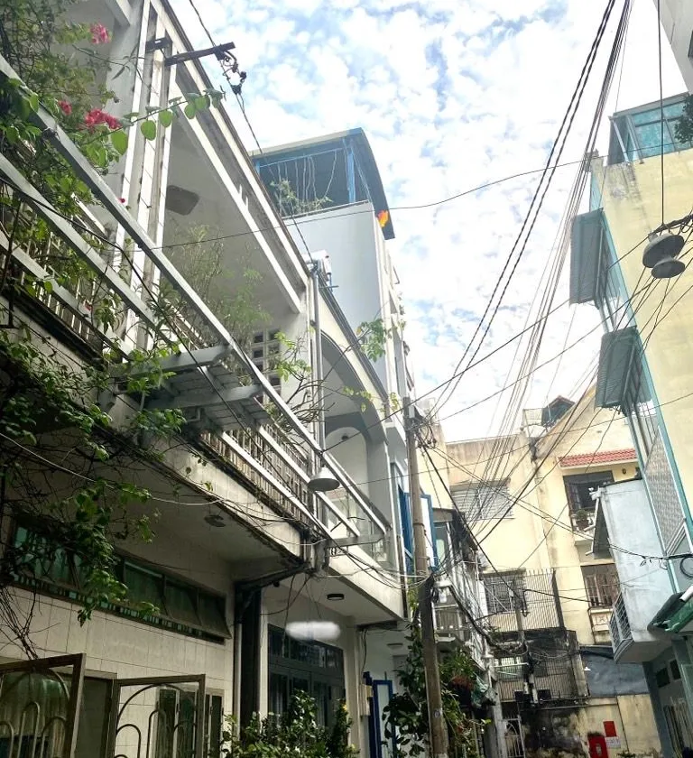 Cơ hội hiếm có sở hữu nhà 3 tầng vị trí đắc địa ở Bắc Hải với giá tốt... Bán owner_side tại Tân Sơn Nhất, Hồ Chí Minh 01