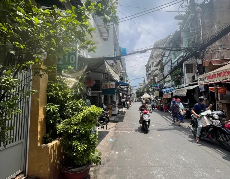 Bán gấp ,mặt tiền KD ngang 3,3x 11 m ,nhà 1 trệt 1 lầu ,2PN,Đoàn Văn Bơ ,Vĩnh Hội ,Quận 4.... Bán nhà mặt phố tại Xóm Chiếu, Hồ Chí Minh 01