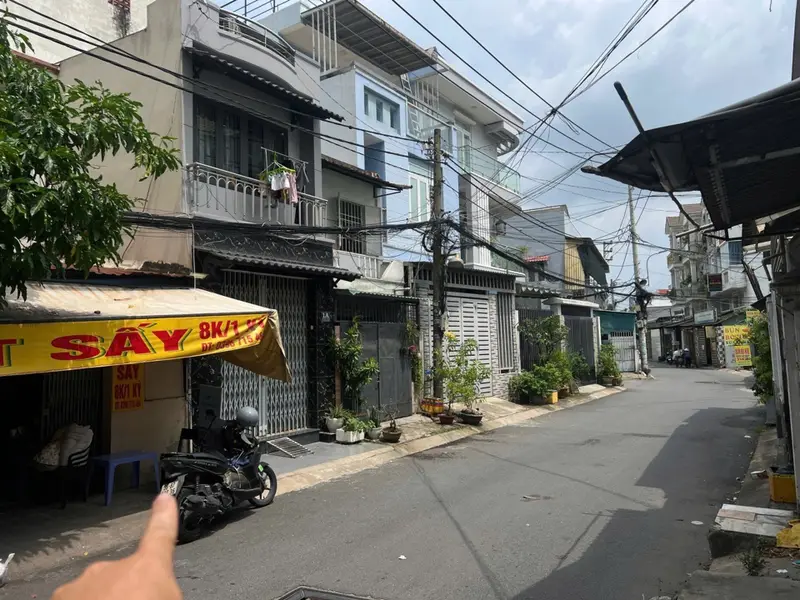 Bán nhà mặt phố tại Phường Linh Xuân, Hồ Chí Minh, mặt tiền 5.4m phù hợp kinh doanh... Bán nhà mặt phố tại Linh Xuân, Hồ Chí Minh 01