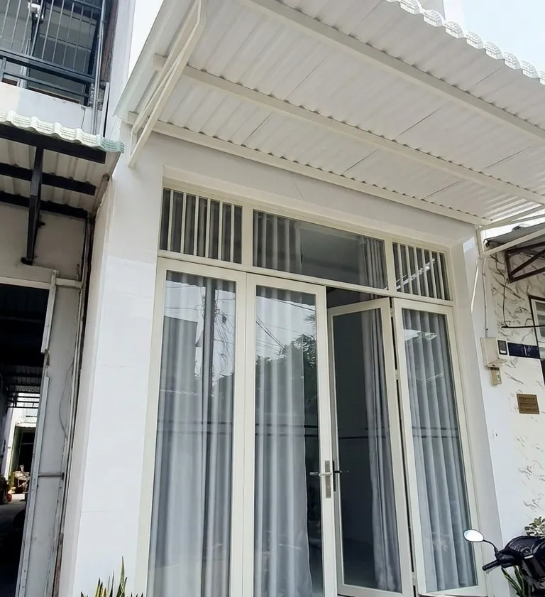 BÁN NHÀ 2 TẦNG Ở PHẠM THẾ HIỂN Q.8, 37M2 NGANG 4M, NHỈNH 3 TỶ XÍU, HẺM RỘNG TRƯỚC NHÀ... Bán nhà riêng tại Bình Đông, Hồ Chí Minh 01