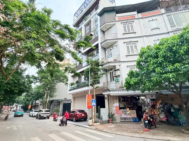 BÁN ĐẤT QUÁN TÌNH, VIỆT HƯNG 64M2- MT 4.2m- MẶT PHỐ SIÊU ĐẸP-_CẠNH HỒ ĐIỀU HÒA - 18.3 Tỷ... Bán nhà mặt phố tại Việt Hưng, Hà Nội 01