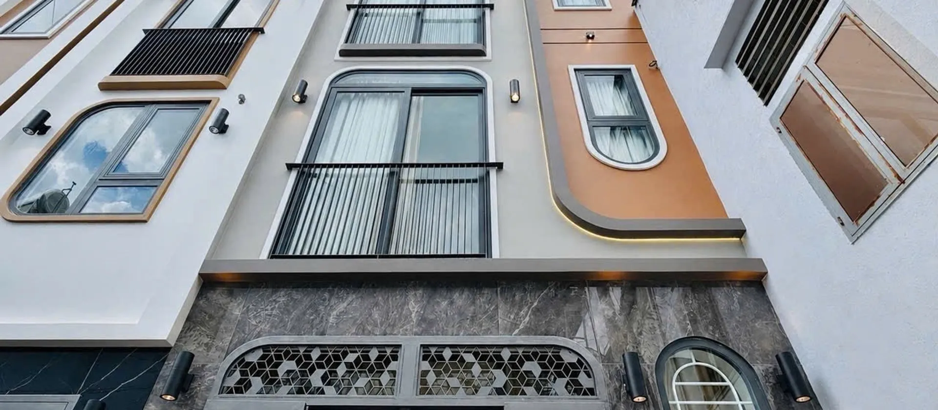 Bán nhà riêng 4 tầng tại phường Nguyễn Văn Nghi, diện tích 24m², hướng Nam, pháp lý rõ ràng... Bán nhà riêng tại Hạnh Thông, Hồ Chí Minh 01