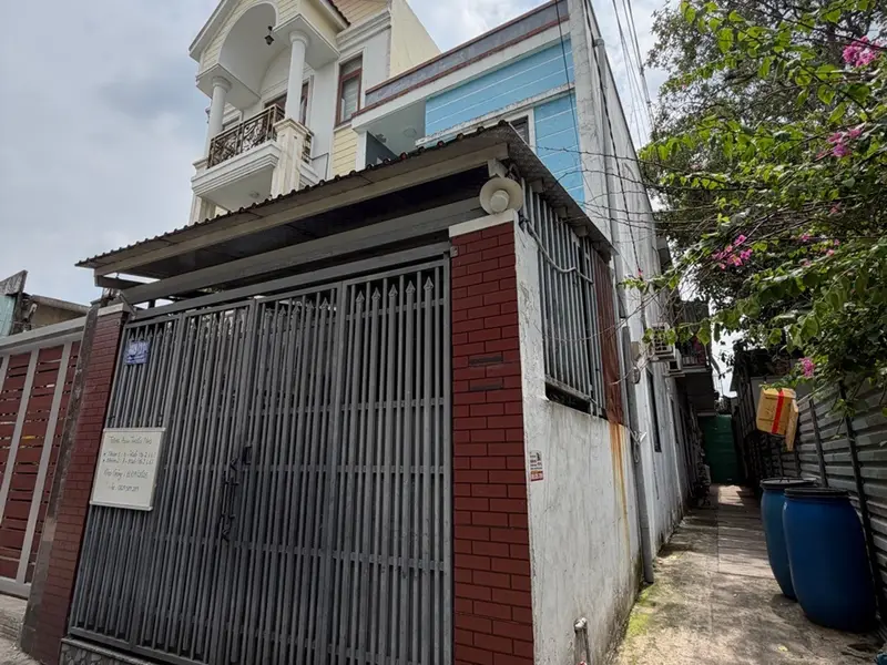 Nhà 2 tầng xinh xắn ngay trung tâm Bình Chiểu giá siêu hợp... Bán nhà riêng tại Tam Bình, Hồ Chí Minh 01