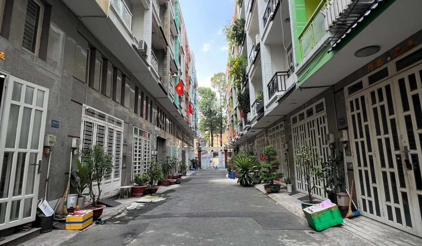 Khu đồng bộ an ninh yên tĩnh đường Tô Hiệu gần Hoà Bình, Luỹ Bán Bích, gần Đầm Sen, giáp Quận 11... Bán nhà riêng tại Phú Thạnh, Hồ Chí Minh 01