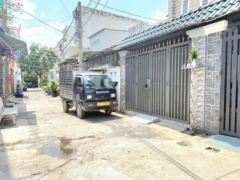 💥NHÀ HẺM XE TẢI_SÂN RỘNG ĐẬU Ô TÔ THOẢI MÁI_NGUYỄN THỊ KIỂU QUẬN 12_SÁT VÁCH GÒ VẤP... Bán nhà riêng tại Tân Thới Hiệp, Hồ Chí Minh 01