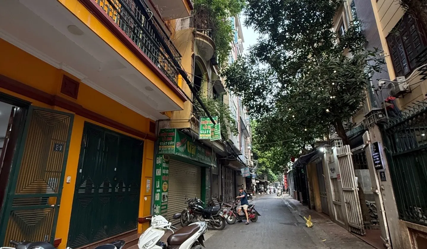 Bán nhà phân lô phan văn trường cầu giấy... Bán nhà riêng tại Cầu Giấy, Hà Nội 01