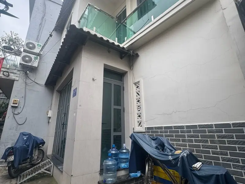Nhà 2 tầng giá mềm, thoáng mát tại Bình Trị Đông... Bán nhà riêng tại Bình Trị Đông, Hồ Chí Minh 01
