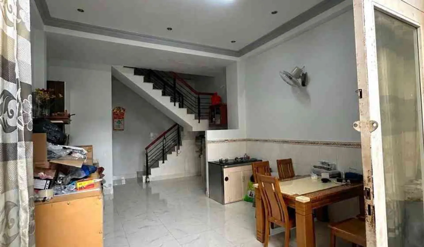 B án nhà Cô Giang - Phan Đình Phùng - cầu Kiệu Q.PN

3 Tầng ngang 4,5m X 1Om sổ hồng công nhận 33mv... Bán nhà riêng tại Cầu Kiệu, Hồ Chí Minh 01
