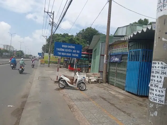 Bán nhà mặt phố Quốc Lộ 1A, Bình Tân, diện tích lớn mặt tiền rộng... Bán nhà mặt phố tại Bình Tân, Hồ Chí Minh 01