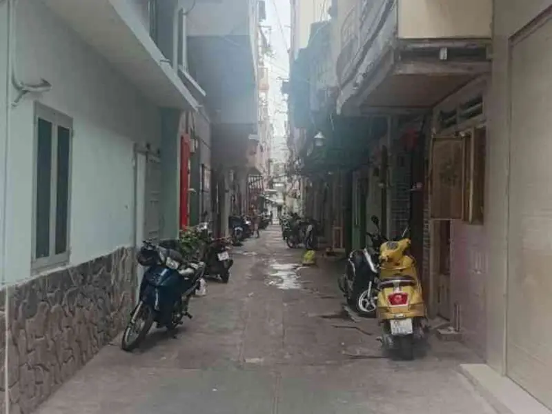 CÒN 5.6 TỶ TL HXH THÔNG QUẬN 10 – NHÀ 4 TẦNG BTCT ĐẸP – KHU DÂN TRÍ CAO - SỔ ĐẸP - HC ĐỦ... Bán nhà riêng tại Diên Hồng, Hồ Chí Minh 01