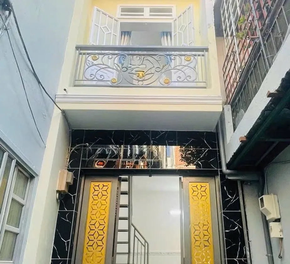 Nhà Q4
39
3 lầu 4pn... Bán nhà riêng tại Xóm Chiếu, Hồ Chí Minh 01