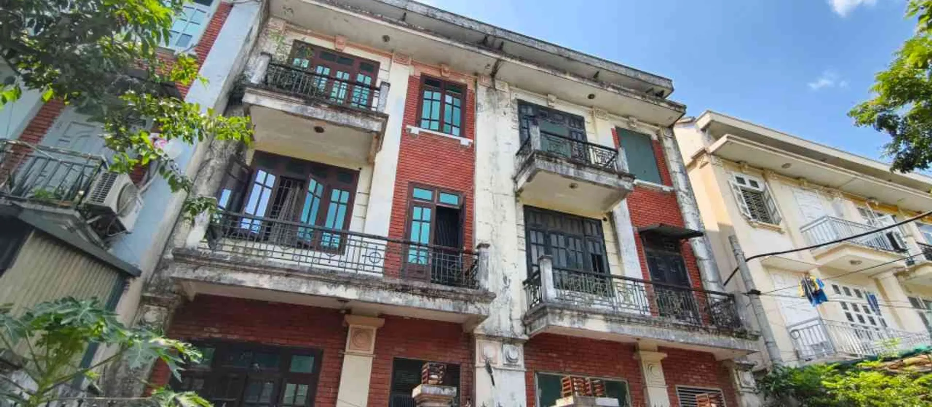 BÁN NHÀ LIỀN KỀ ĐỨC GIANG, VIỆT HƯNG 92.4M2- 3 TẦNG - VỈA HÈ, Ô TÔ TRÁNH - 16.9 Tỷ... Bán nhà riêng tại Long Biên, Hà Nội 01
