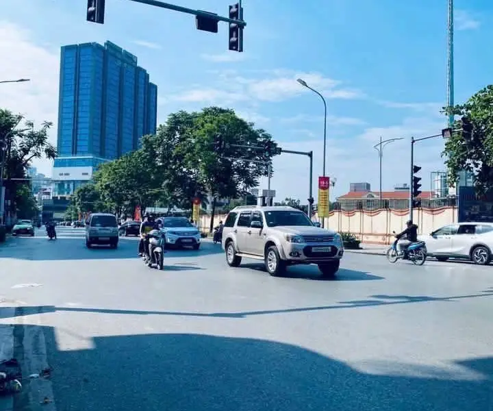 Cơ hội hiếm có-Nhà khu phân lô- Ô tô tránh-Vị trí đắc địa Lê Trọng Tấn... Bán nhà riêng tại Phương Liệt, Hà Nội 01