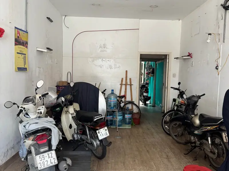 Nhà mặt tiền đỉnh trên phố 3 Tháng 2, giá hấp dẫn... Bán nhà mặt phố tại Diên Hồng, Hồ Chí Minh 01