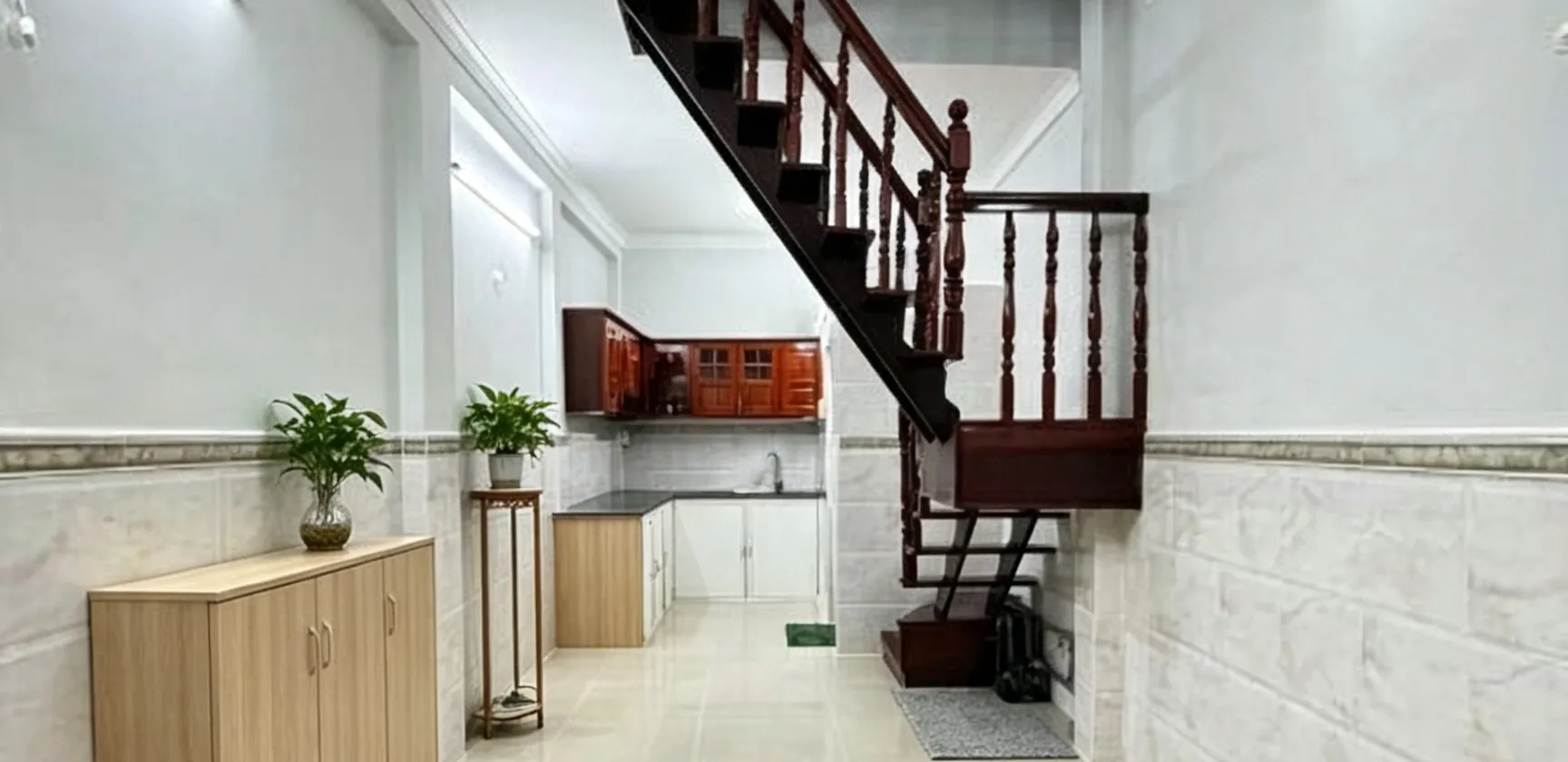 Sát MT Hoàng Diệu - 3 Tầng - Nhỉnh 4 tỷ - Hẻm 3m - SHR... Bán nhà riêng tại Xóm Chiếu, Hồ Chí Minh 01