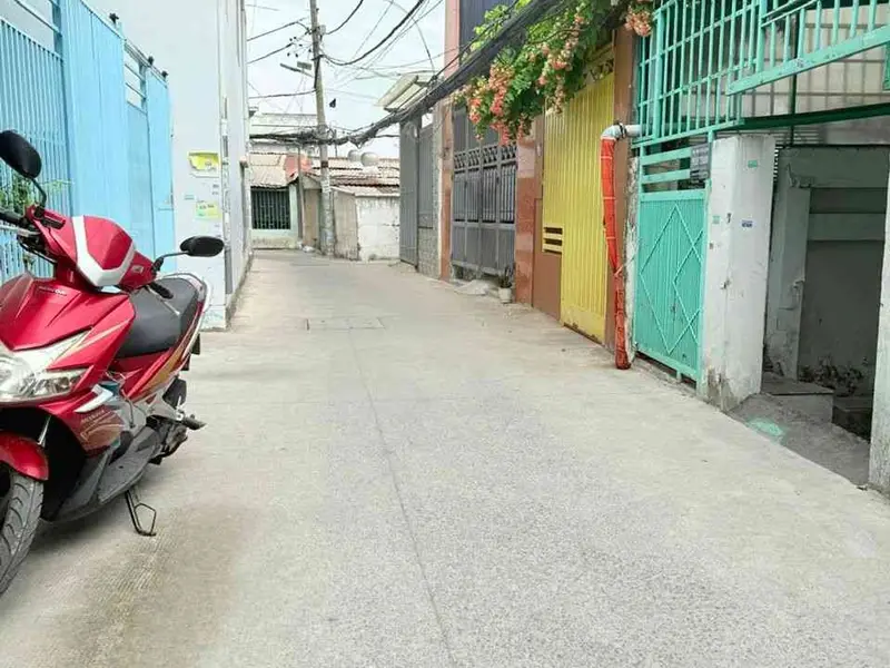 Nhà cấp 4 rộng 109m2 tại Quận 8, giá 5 tỷ với nhiều tiềm năng phát triển... Bán nhà riêng tại Bình Đông, Hồ Chí Minh 01