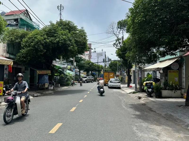Nhà mặt phố 2 tầng kinh doanh hiệu quả tại Tân Phú, giá 5.9 tỷ... Bán nhà mặt phố tại Tân Sơn Nhì, Hồ Chí Minh 01