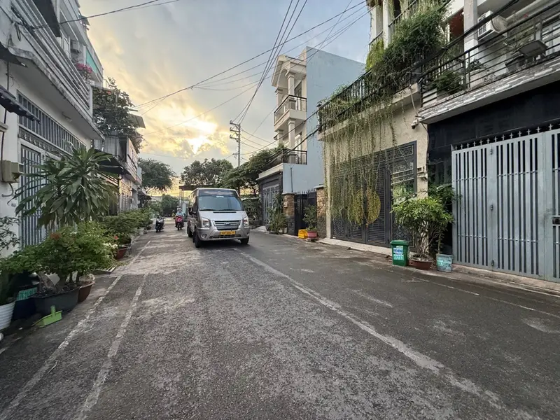 HẺM VIP 12M THÔNG – XE TẢI QUAY ĐẦU NGAY HL80 – NGUYỄN THỊ TÚ... Bán nhà riêng tại Bình Tân, Hồ Chí Minh 01