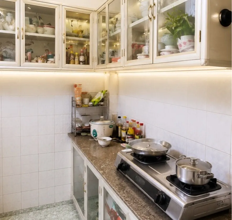 Chỉ 5 tỷ xíu Trục Đuờng CHỢ LỚN (4x10) Ở NGAY... Bán nhà mặt phố tại Bình Phú, Hồ Chí Minh 01
