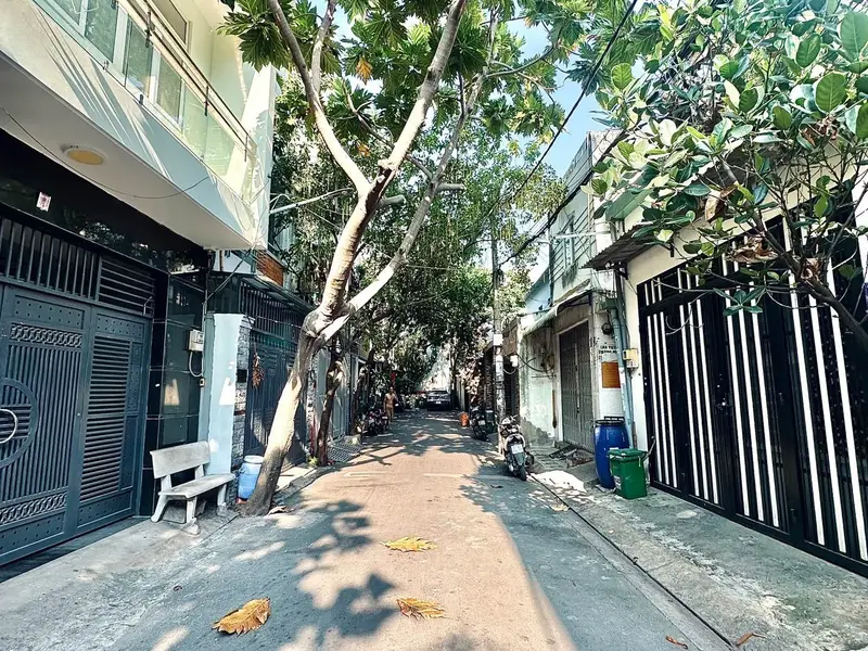 BÁN NHÀ XƯỞNG SÁT HƯƠN.G LỘ 2 - COOPMAR.T - ( 7.5X17M ) CHỈ 9$ NHỎ... Bán nhà riêng tại Bình Trị Đông, Hồ Chí Minh 01