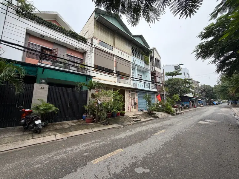 Bán nhà phố tại xã Bình Hưng, Hồ Chí Minh, mặt tiền 6m, 3 tầng, 4 phòng ngủ - Giá 12tỷ Nhỉnh...... Bán nhà mặt phố tại Bình Hưng, Hồ Chí Minh 01