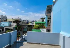 ​Đặc điểm: Hẻm xe hơi 6m thông sạch đẹp, cách mặt tiền vài căn nhà, nhà mới đẹp ở ngay
​Phù hợp... Bán nhà riêng tại Diên Hồng, Hồ Chí Minh 03