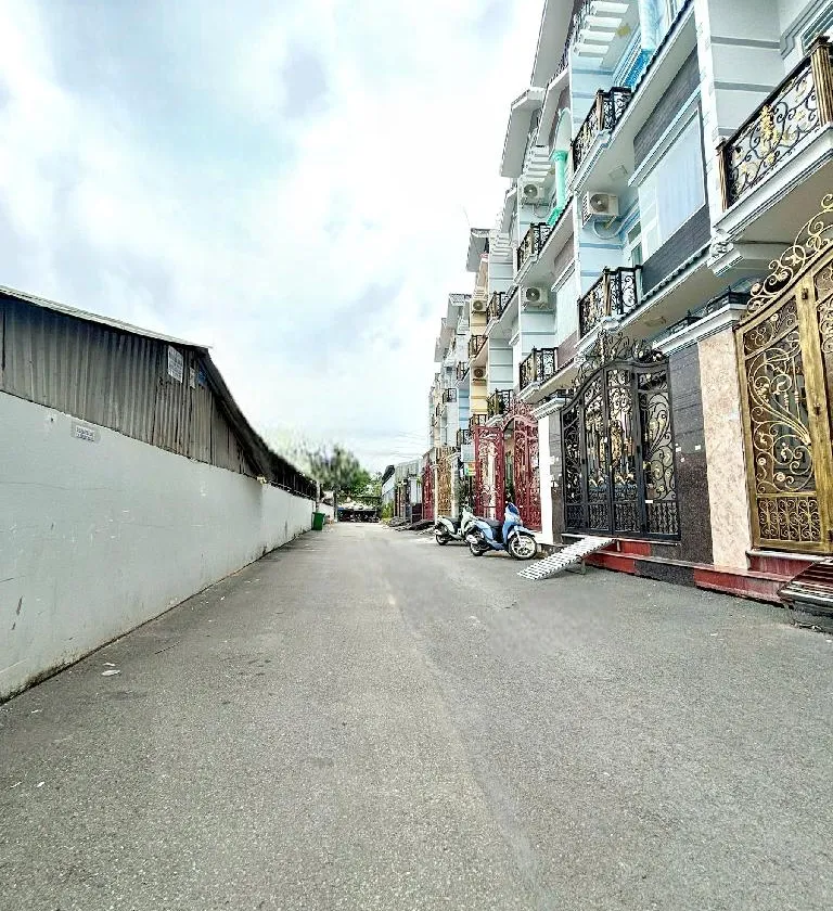 Nhà 4 tầng 62m2, mặt phố An Dương Vương, Quận 8 giảm 300 triệu... Bán nhà mặt phố tại Bình Phú, Hồ Chí Minh 01