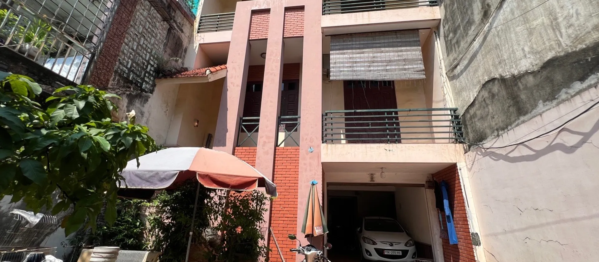 Nhà mặt phố Hoàng Quý 3 tầng, thiết kế hiện đại, mặt tiền rộng... Bán nhà mặt phố tại Lê Chân, Hải Phòng 01