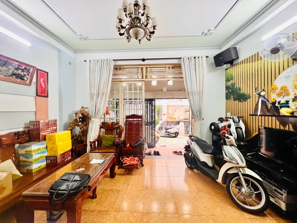 Bán nhà 3 tầng mặt tiền nở hậu tại phường 9, quận Gò Vấp... Bán owner_side tại Thông Tây Hội, Hồ Chí Minh 01