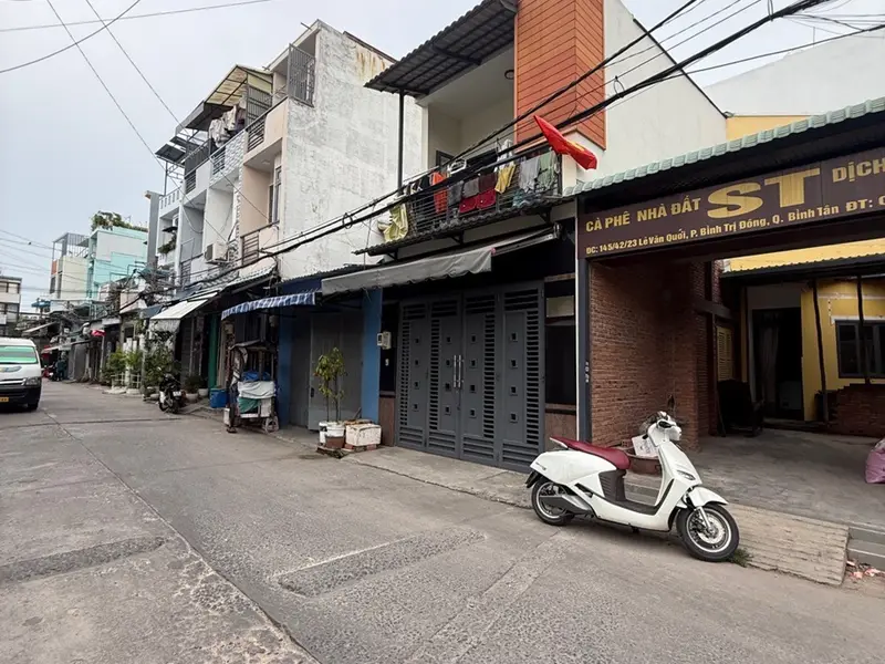 Bán nhà lô góc 2 mặt tiền, hẻm xe hơi, Bình Trị Đông, 55m2, 3.3 tỷ... Bán nhà riêng tại Bình Trị Đông, Hồ Chí Minh 01