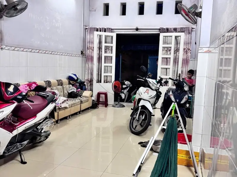 Nhà 2 tầng 3 phòng ngủ rộng 83m² tại phường Tân Tạo, quận Bình Tân, nhỉnh 4 tỷ... Bán nhà riêng tại Tân Tạo, Hồ Chí Minh 01