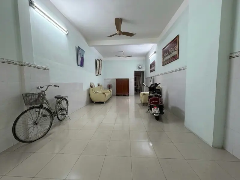 Bán nhà riêng 2 tầng hướng Đông Nam tại Phú Nhuận, diện tích 116.5 m2... Bán nhà riêng tại Phú Nhuận, Hồ Chí Minh 01