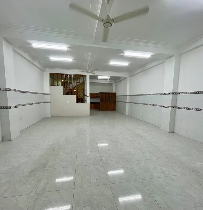 Nhà 4 tầng 122m2 tại Phú Thạnh, thích hợp làm công ty hoặc CHDV... Bán nhà riêng tại Phú Thạnh, Hồ Chí Minh 01