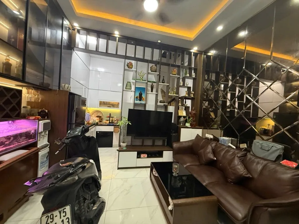 NHÀ ĐẸP THANH XUÂN - NỘI THẤT KỊCH TRẦN - GlÁ CHÀO HẤP DẪN!!!... Bán owner_side tại Khương Đình, Hà Nội 01