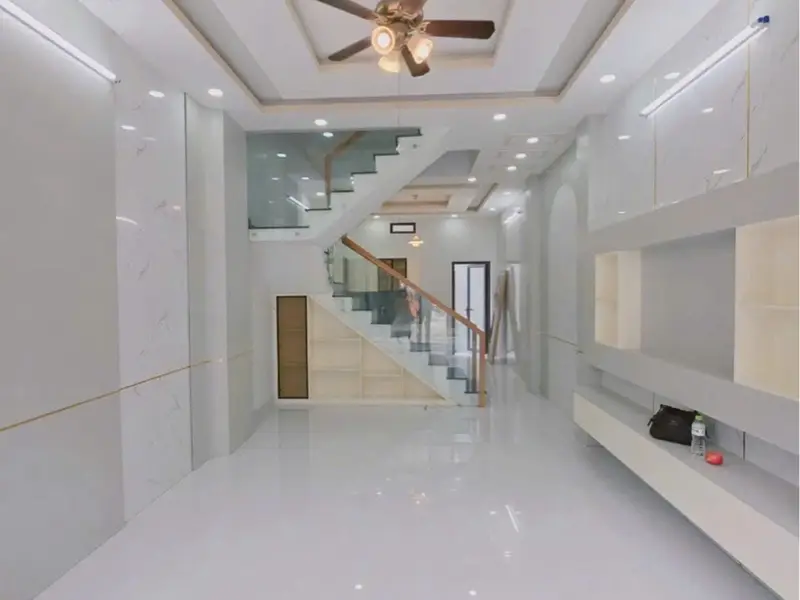 Nhà 4 tầng mới toanh tại Long Trường, giá cực tốt... Bán nhà riêng tại Long Trường, Hồ Chí Minh 01