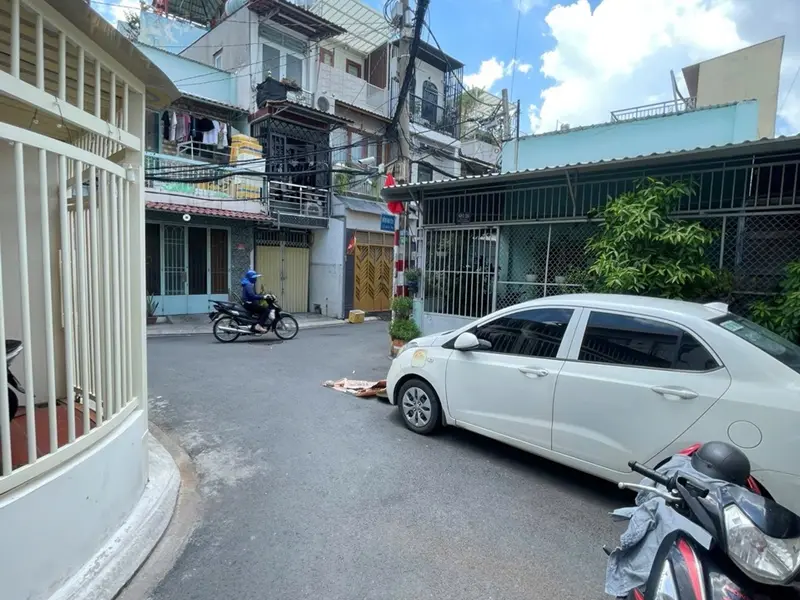 Cơ hội sở hữu nhà lô góc 2 mặt thoáng ngay Âu Cơ, phong cách hiện đại, giá tốt... Bán nhà riêng tại Tân Phú, Hồ Chí Minh 01
