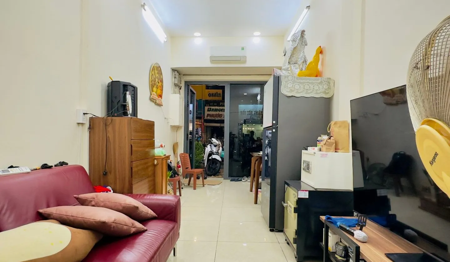 Bán nhà mặt phố Quận 3, 3 tầng kiên cố, giá 11 tỷ... Bán nhà mặt phố tại Bàn Cờ, Hồ Chí Minh 01