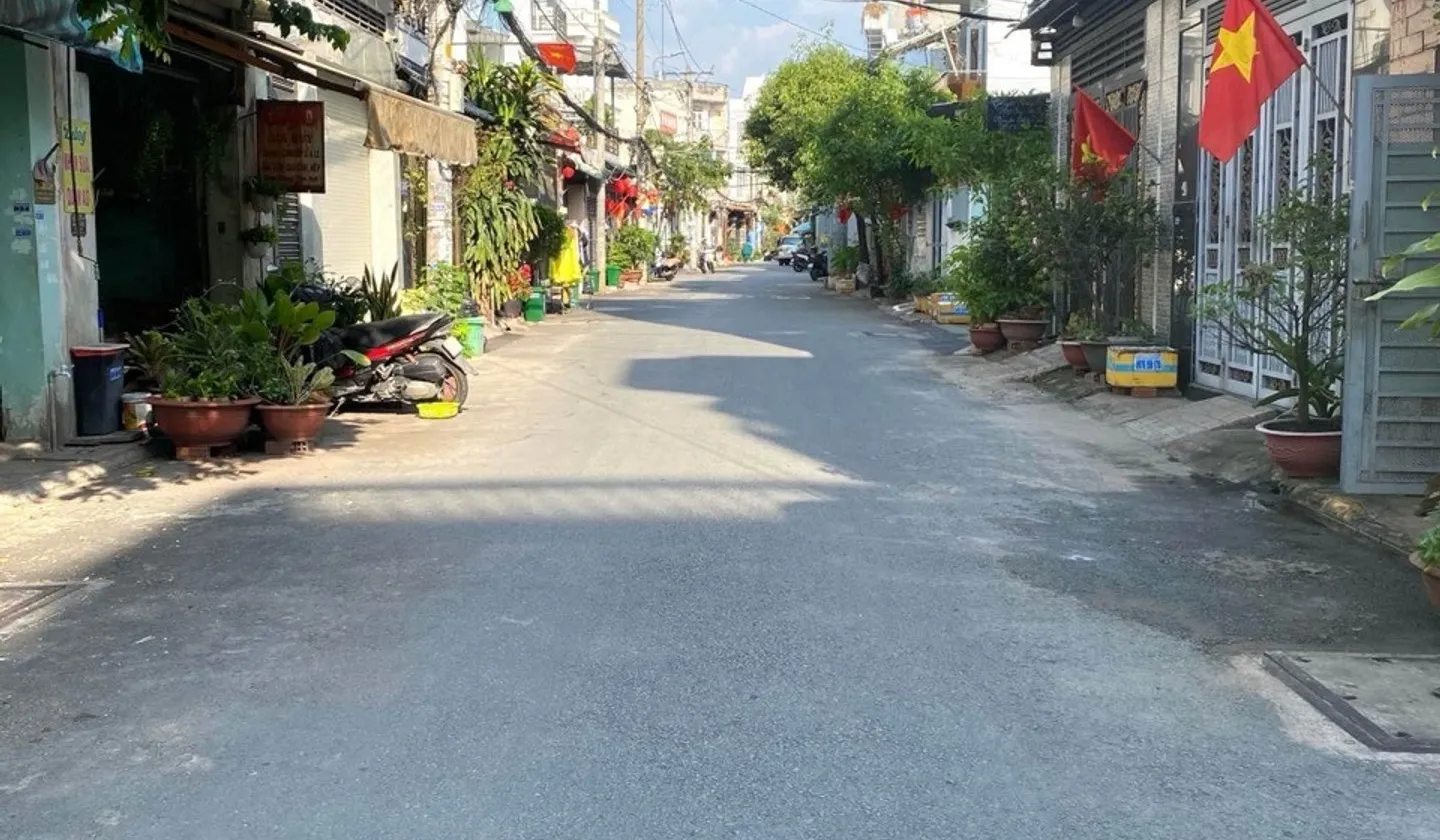 Bán nhà mặt phố 2 tầng giá 5,09 tỷ tại khu vực trung tâm... Bán nhà mặt phố tại Trung Mỹ Tây, Hồ Chí Minh 01