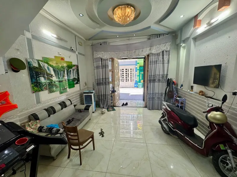GIẢM GẤP 150TR - NHÀ 4 TẦNG, HẺM XE HƠI HIỆP THÀNH 13 (50.6M²), GIÁ CHỈ 5.8 TỶ... Bán nhà riêng tại Tân Thới Hiệp, Hồ Chí Minh 01