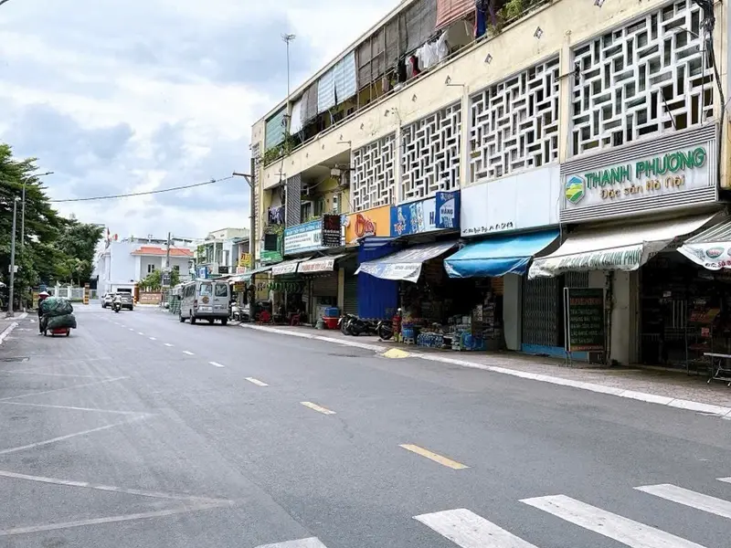 NGUYỄN THÔNG Q3 – KHU KINH DOANH SẦM UẤT – ĐẤT 8X8M, NHÀ CŨ TIỆN XÂY MỚI – 5,9 TỶ... Bán nhà mặt phố tại Nhiêu Lộc, Hồ Chí Minh 01