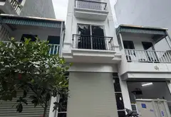 Nhà mặt phố - 30m² - Thanh Trì, Hà Nội - 10.5 tỷ... Bán nhà mặt phố tại Thanh Trì, Hà Nội 03