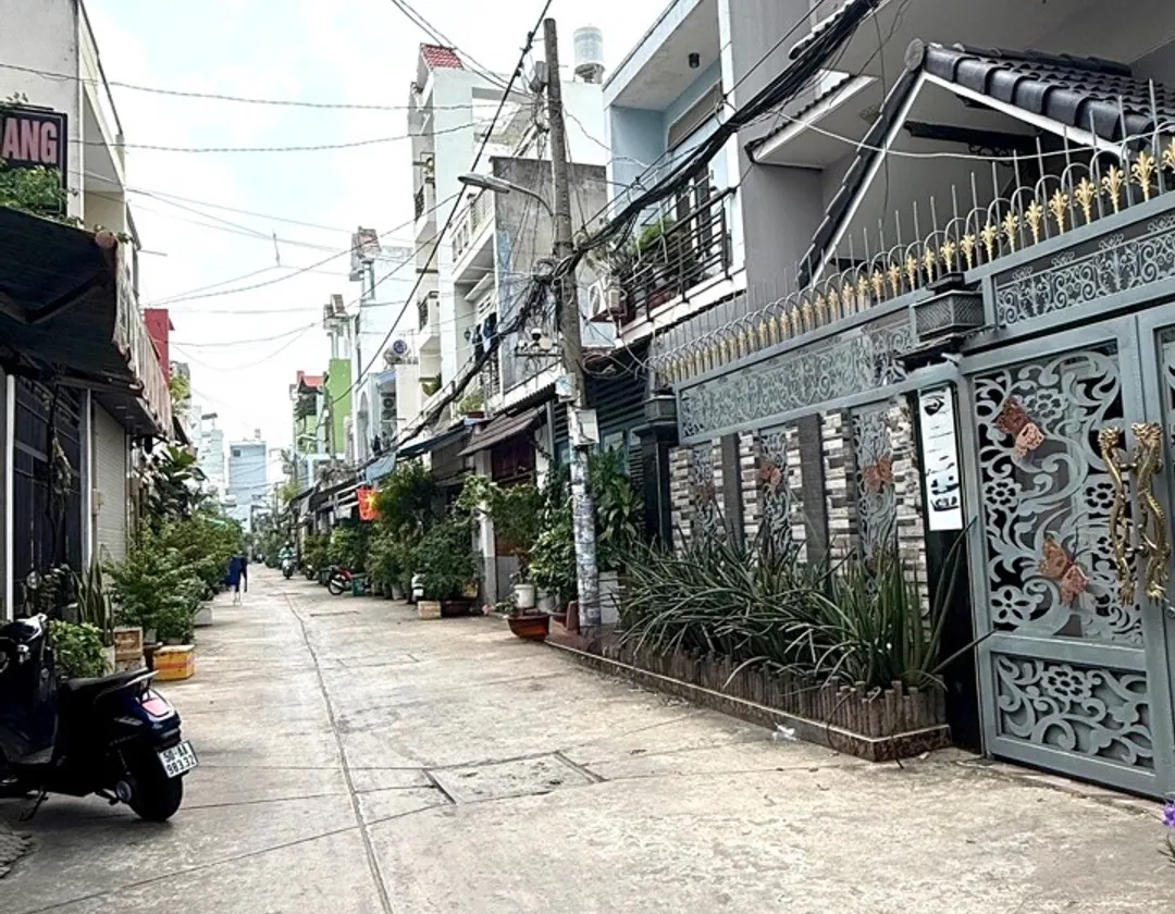 Bán nhà riêng 3 tầng tại phường Bình Trị Đông, Quận Bình Tân, diện tích 57.8m2, hẻm ô tô đỗ cửa... Bán nhà riêng tại Bình Trị Đông, Hồ Chí Minh 01