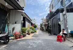Nhà riêng rộng rãi, vị trí vàng tại Bình Tân, cơ hội hiếm có để sở hữu... Bán nhà riêng tại Bình Tân, Hồ Chí Minh 04