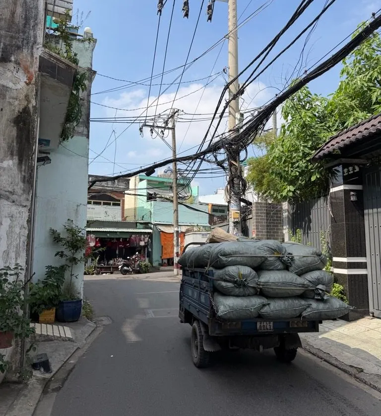 Nhà 2 tầng mặt tiền 4m tại Tân Phú, giá 5 tỷ... Bán nhà riêng tại Phú Thạnh, Hồ Chí Minh 01