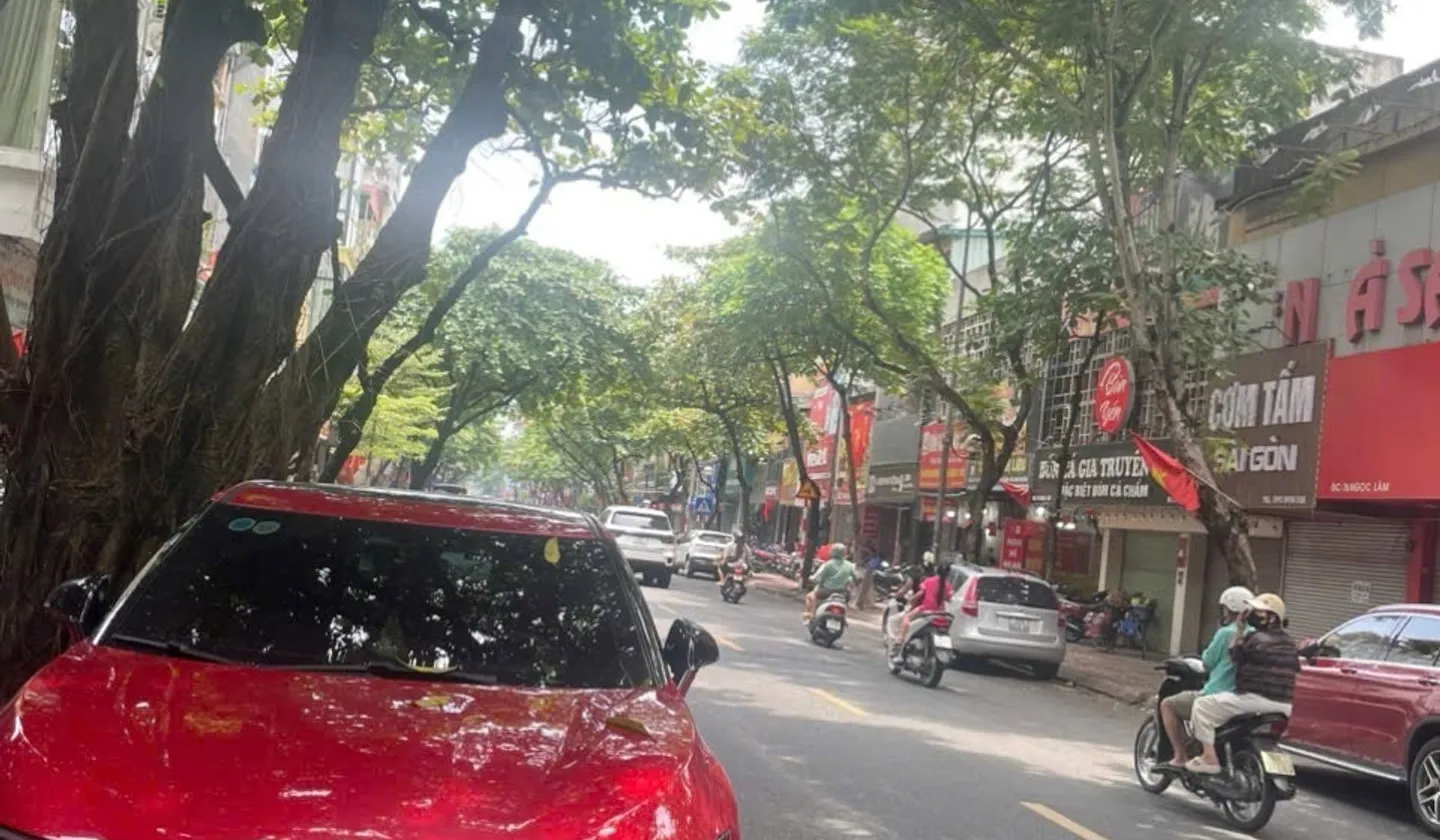 Cơ Hội Vàng Sở Hữu Nhà Mặt Phố Ngọc Lâm - Vị Trí Đắc Địa Hiếm Có... Bán nhà mặt phố tại Bồ Đề, Hà Nội 01